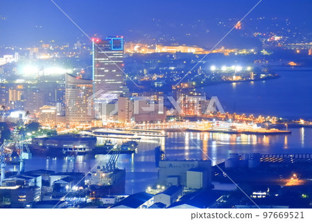 [Kagawa Prefecture] Takamatsu Symbol Tower shining in rainbow and evening view of Takamatsu city area seen from Yashimaru 97669521
