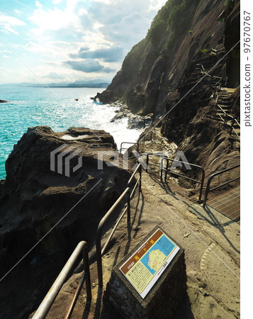 熊野鬼城 Saru-gaeri 懸崖人行道和旅遊信息 熊野鬼城 Saru-gaeri 懸崖人行道和旅遊信息 97670767