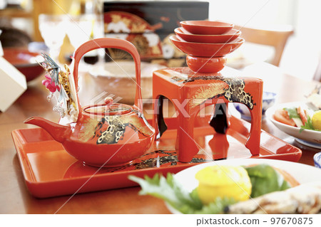 New Year's dishes and toso set (toso set) New Year's dishes and toso set (toso set) 97670875