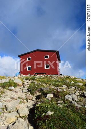 北海道大雪山穿越“白樂岳避難所” 97671555