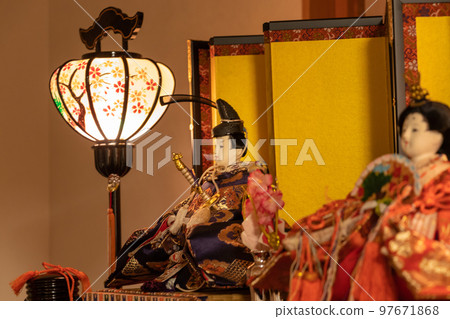 Dairi 和 Bonbori 97671868