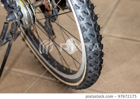 Bicycle tire Bicycle tire 97672175