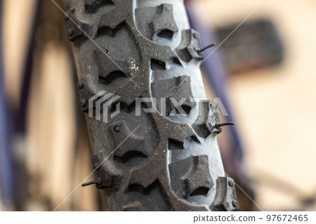 Asperities on the surface of a bicycle tire 97672465