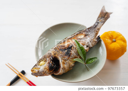 日本石斑魚鹽烤 97673357