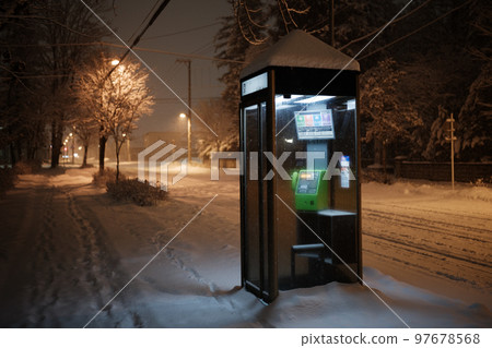 Winter phone booth 97678568