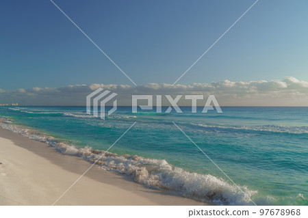 Sea shore on the Caribbean beach in the Area Hoteleria in Cancun. 97678968