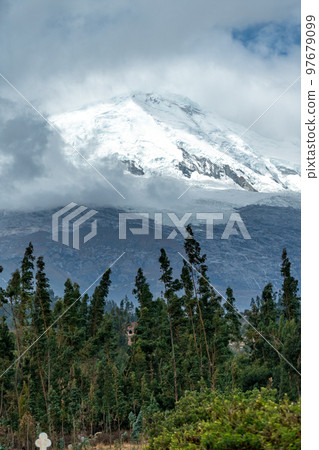 the highest mountain of Peru Huascaran in the Cordillera Blanca mountain range in the Yungay province the highest mountain of Peru Huascaran in the Cordillera Blanca mountain range in the Yungay province 97679099