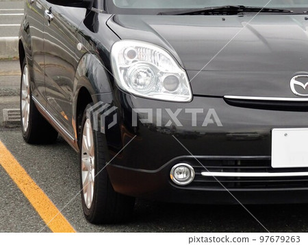 Car image Mazda Verisa front mask Car image Mazda Verisa front mask 97679263
