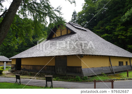 多多羅製鐵所高殿大樓一景 多多羅製鐵所高殿大樓一景 97682687