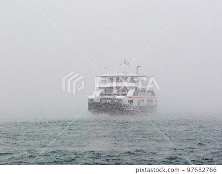 Ferries Ferries 97682766