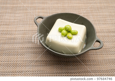 毛豆豆腐 97684746