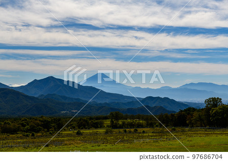 從清泉嶺(山梨縣)看到的富士山 從清泉嶺(山梨縣)看到的富士山 97686704