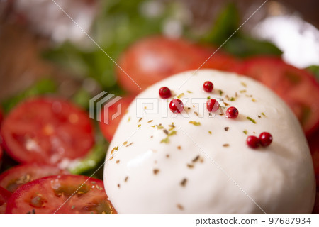 Japanese dining table; caprese; prata; mozzarella; cheese 97687934