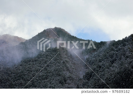 雪煙 97689182
