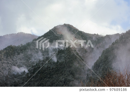 雪煙 97689186
