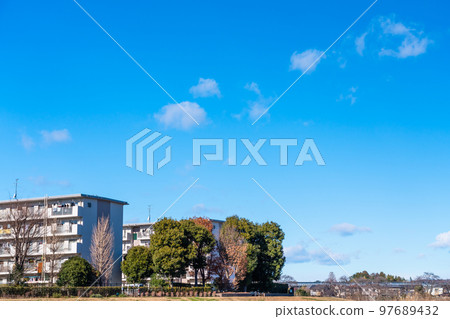 Residential area and clear blue sky in winter Residential area and clear blue sky in winter 97689432