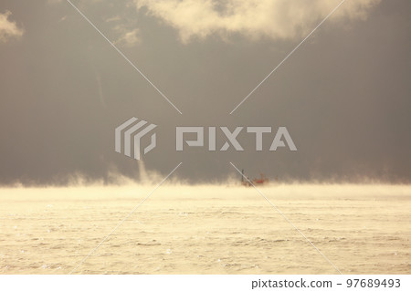 An air storm occurs in the frigid sea 97689493