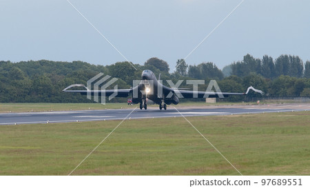 US Air Force B-1B Lancer supersonic bomber landing US Air Force B-1B Lancer supersonic bomber landing 97689551
