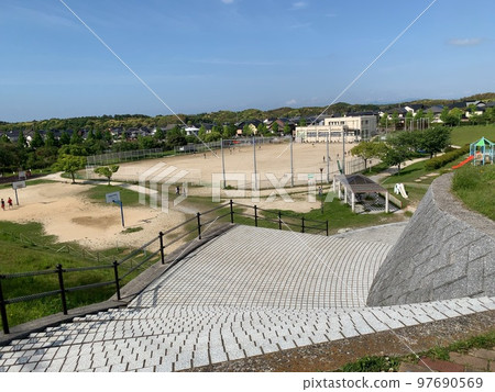 The view from Aobadai Central Park 97690569