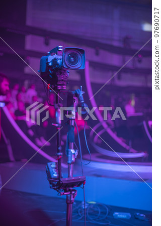 steadicam camera ea tv show 97690717