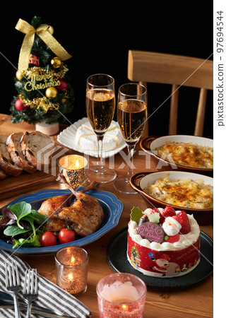 Christmas dinner Christmas dinner 97694544