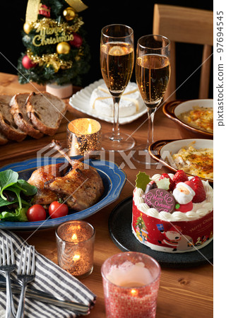 Christmas dinner Christmas dinner 97694545