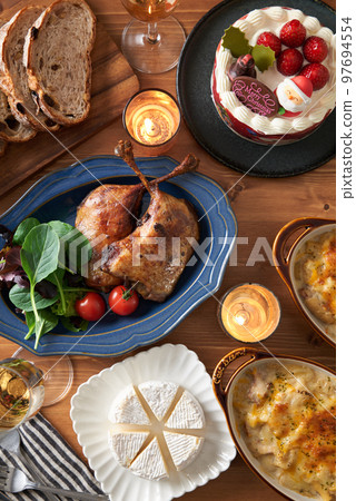 Christmas dinner 97694554
