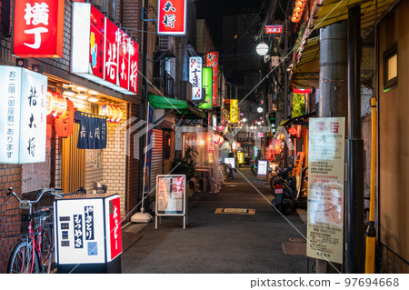 《Tokyo》In front of Akabane station, a nostalgic bar district 97694668