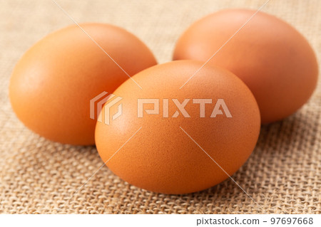 Akadama free-range eggs 97697668