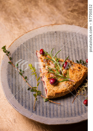 Christmas cake with cranberries and walnuts Christmas cake with cranberries and walnuts 97700832