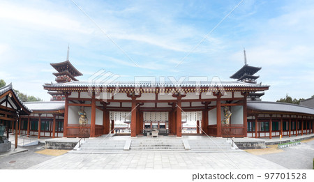 奈良縣的世界文化遺產“藥師寺中文字” 97701528