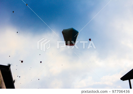 Sky lanterns in Shifen Old Street, Taiwan Sky lanterns in Shifen Old Street, Taiwan 97706436