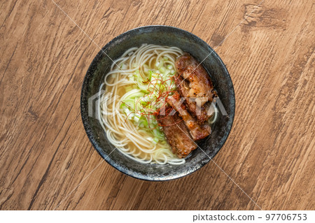 台灣麵條菜牛肉麵 台灣麵條菜牛肉麵 97706753