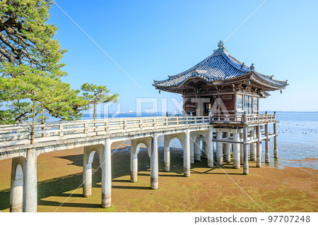 秋天的萬月寺浮禦堂，滋賀縣大津市 97707248