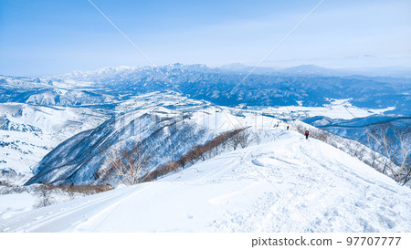 Winter Tomi Ridge Trekking 97707777
