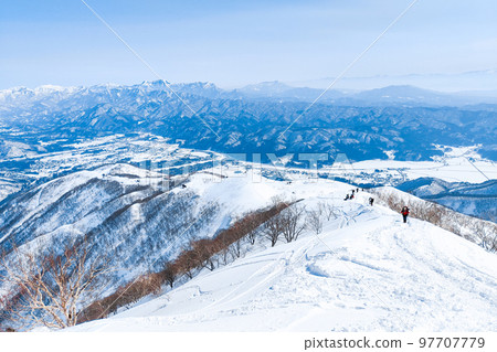 Winter Tomi Ridge Trekking 97707779