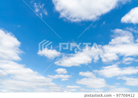 天空,雲,積雲,藍天,天空,sora,天空,高積雲,複製空間,自然風景素材,陽光,照片合成 天空,雲,積雲,藍天,天空,sora,天空,高積雲,複製空間,自然風景素材,陽光,照片合成 97708412