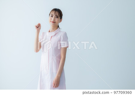 一位護士 一位護士 97709360
