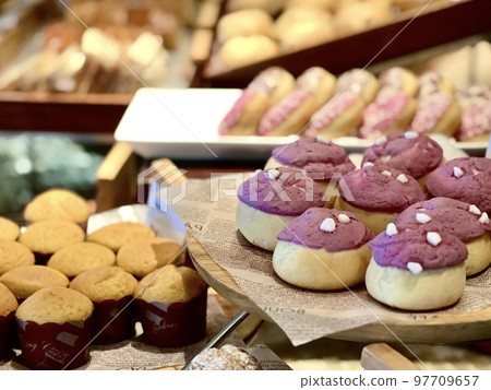 糖果自助餐 Colorful Cute Handmade Cupcakes 97709657