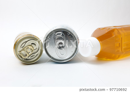Drinking water, PET bottles, Juice, Drink cans, Aluminum cans, Beverages, Drinks, Bottles, Drinks, Drinks, Pull tabs 97710692