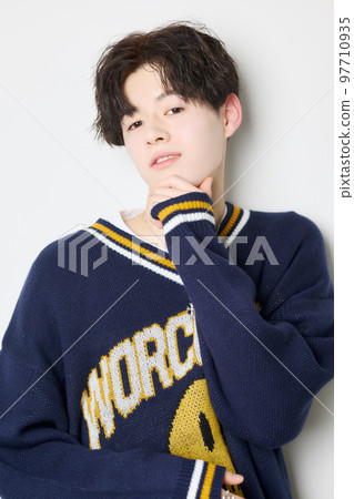 young men portrait 97710935