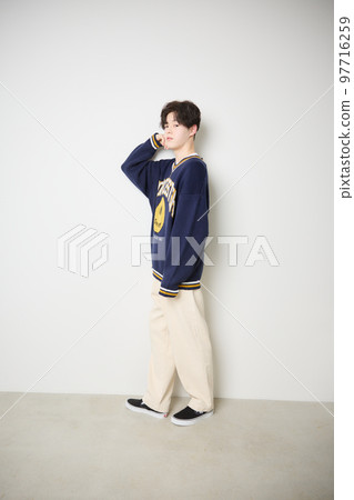 年輕男子肖像 年輕男子肖像 97716259