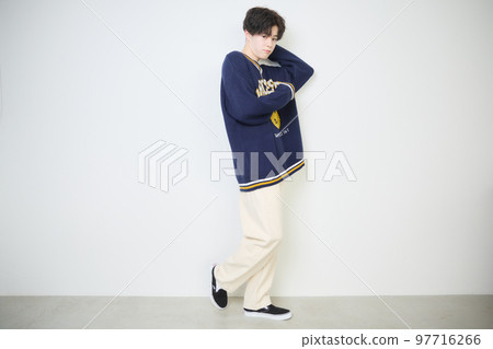 年輕男子肖像 年輕男子肖像 97716266