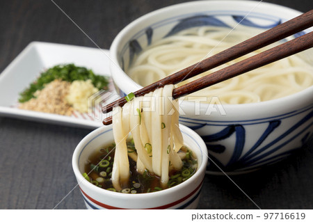 烏冬面炒麵 97716619
