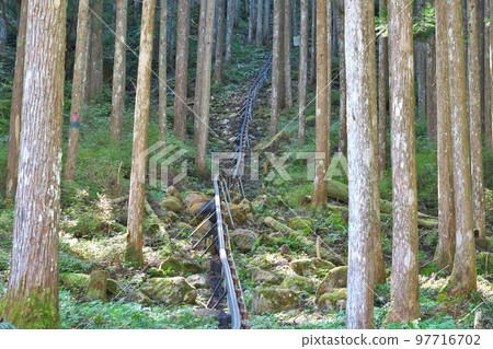 [通向高松石灰岩洞穴的道川溫泉單軌電車]奈良吉野郡天川村道川 97716702