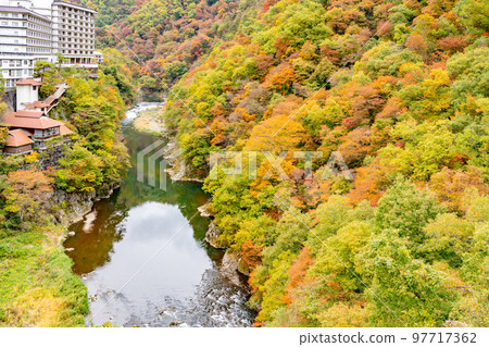 蘆之卷溫泉紅葉景點 97717362