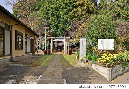 埼玉市見沼區佐彥社東宮 埼玉市見沼區佐彥社東宮 97718094