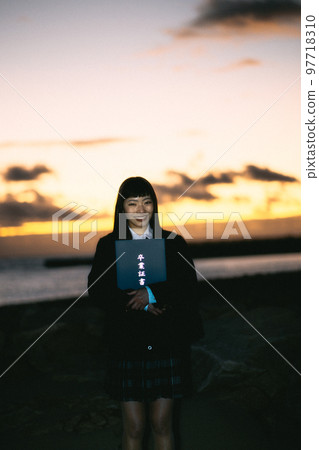 diploma portrait 97718310