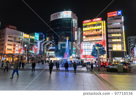 “東京”赤羽站前，市中心的夜景 97718536