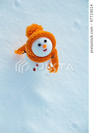 抬頭的雪人 抬頭的雪人 97719014